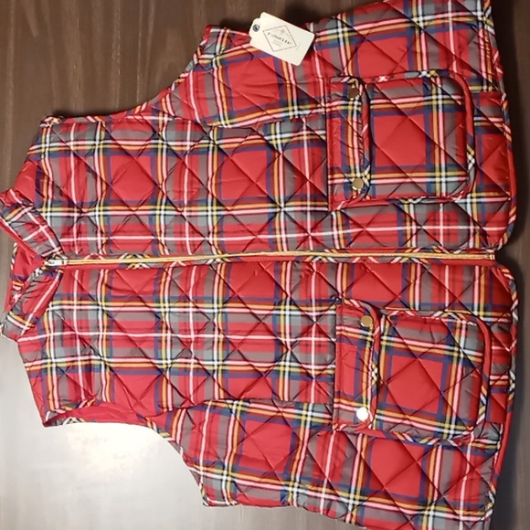 St. John's Bay Jackets & Blazers - St. John's Bay Full Zip Red Plaid Puffer Vest w Gold Hardware 2X NWT